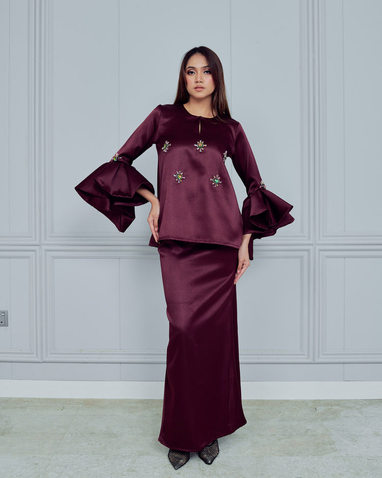 Zuraida Duchess Kurung Kedah In Plum Purple